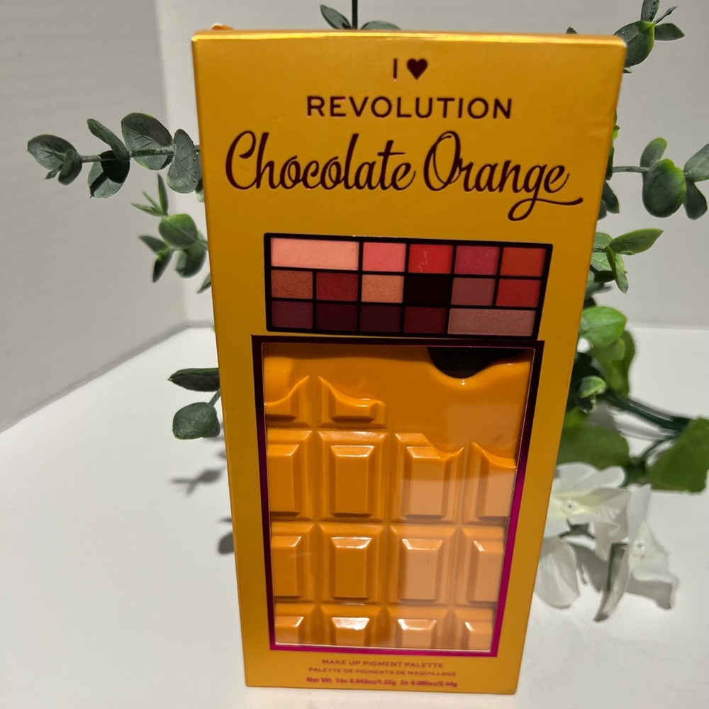 Revolution Eye Shadow Palette NIB